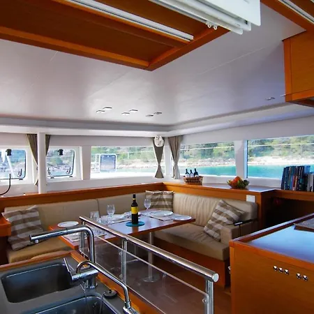 Botel Grey Goose Catamaran Split