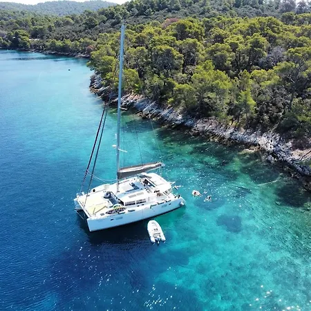 Grey Goose Catamaran Botel Split